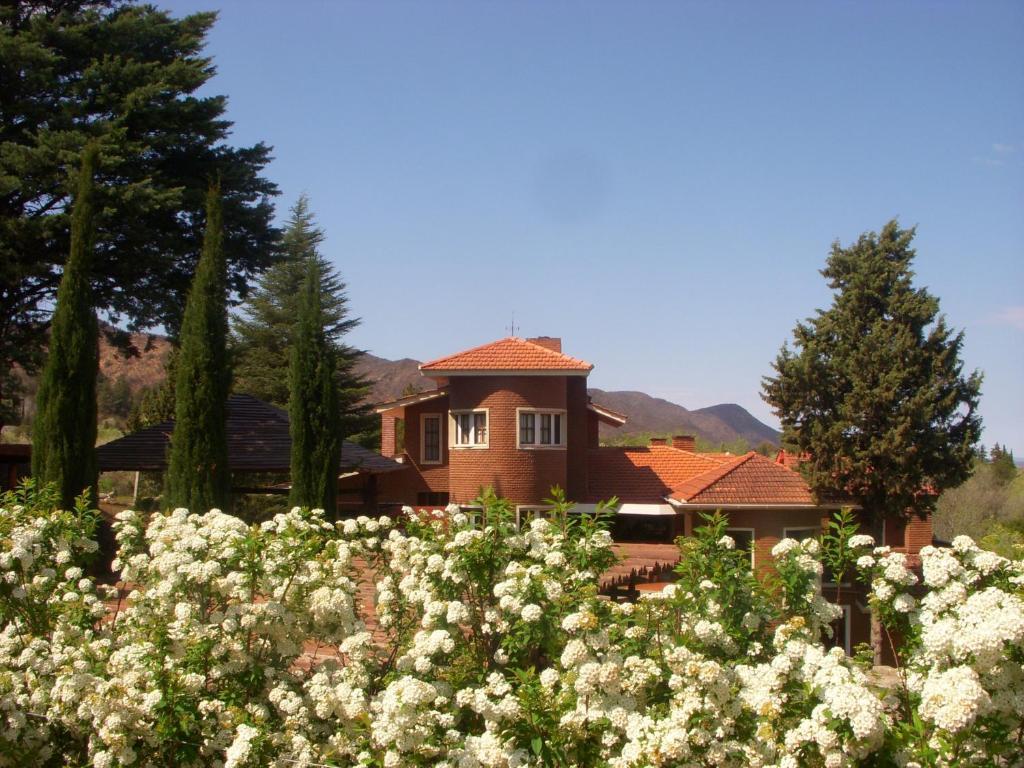 Chalet Suisse Posada & Spa - Adults Only บียา เฮเนรัล เบลกราโน ภายนอก รูปภาพ